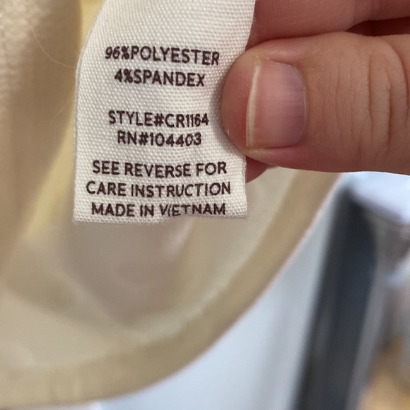 White/cream structured shirt. Size medium - Picture 4 of 4